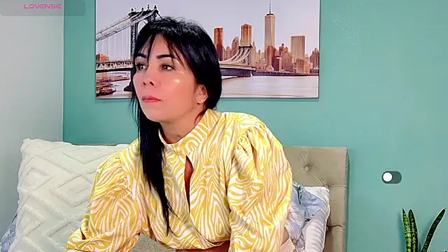 yanella fire online show from 02-04-26, 11:49