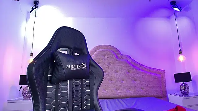 Victoria Adams14 online show from 11-29-25, 06:24