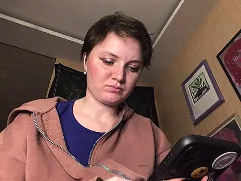 Dragonflyy online show from 12-11-24, 01:49