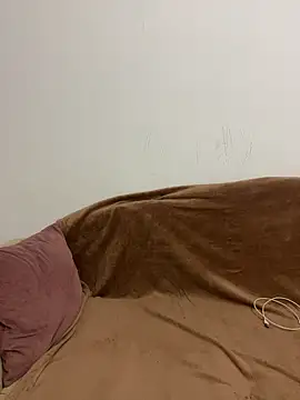 yzabell18 online show from 10-05-25, 07:15