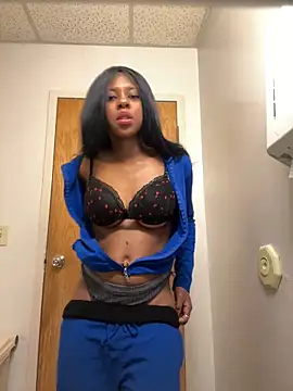 Snapshot of CamGirlLeanna chatting on 03-08-25, 03:24 CamGirlLeanna online show from 03-08-25, 03:24