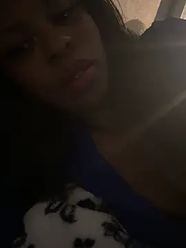 Snapshot of CamGirlLeanna chatting on 01-25-25, 06:45 CamGirlLeanna online show from 01-25-25, 06:45