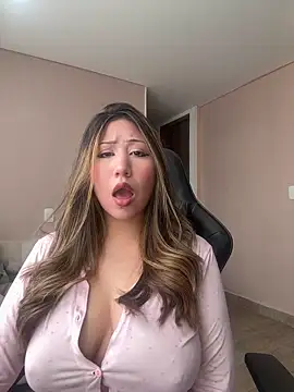 I am tori online show from 06-21-26, 02:45