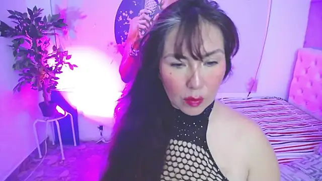 Snapshot of evelyn_mature19 chatting on 09-19-25, 06:34 evelyn mature19 online show from 09-19-25, 06:34