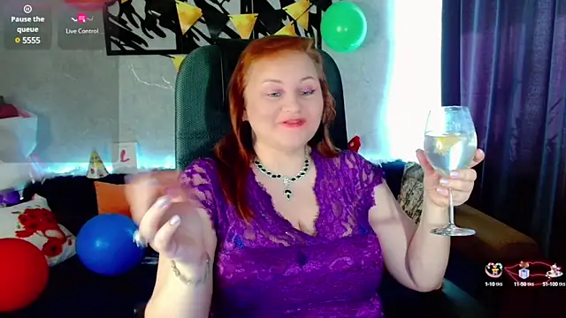 Nikki March online show from 03-04-25, 08:35