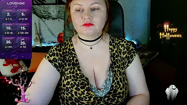 Nikki March online show from 10-28-25, 08:13