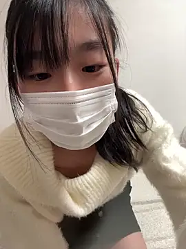 Snapshot of -Rinka- chatting on 12-23-24, 01:13 -Rinka- online show from 12-23-24, 01:13