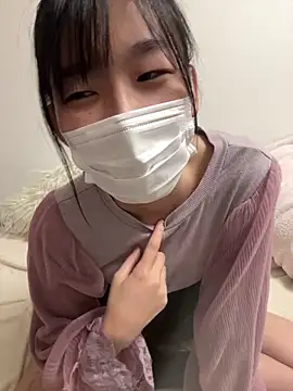 Snapshot of -Rinka- chatting on 01-22-25, 01:11 -Rinka- online show from 01-22-25, 01:11