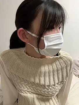 -Rinka- online show from 04-13-26, 01:04