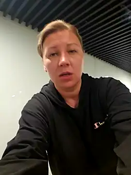 zarina3003 online show from 04-13-26, 11:20