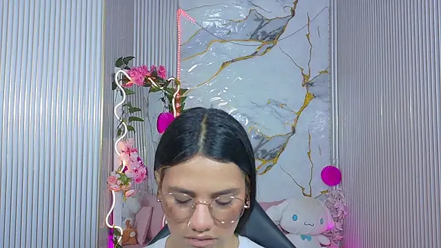 Snapshot of Chiara_tay chatting on 06-09-26, 07:26 Chiara tay online show from 06-09-26, 07:26
