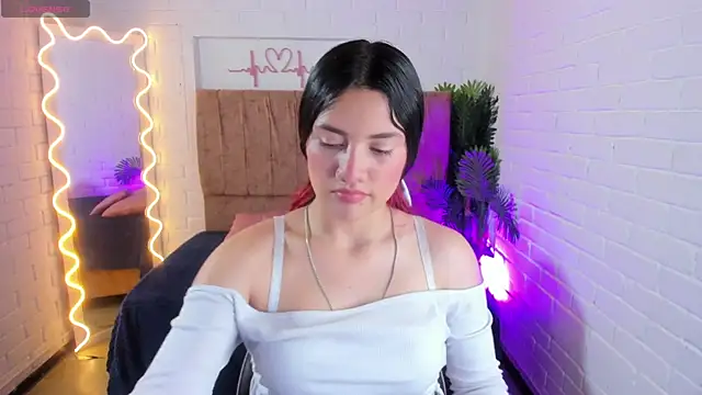 Chiara tay online show from 10-02-25, 07:28
