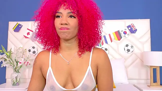 Snapshot of RubyRossel chatting on 07-16-26, 01:41 RubyRossel online show from 07-16-26, 01:41