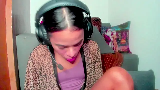 meghanSusexx online show from 02-20-26, 05:26