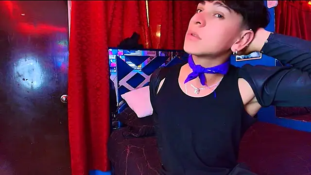 Luke Howland online show from 03-25-26, 02:44