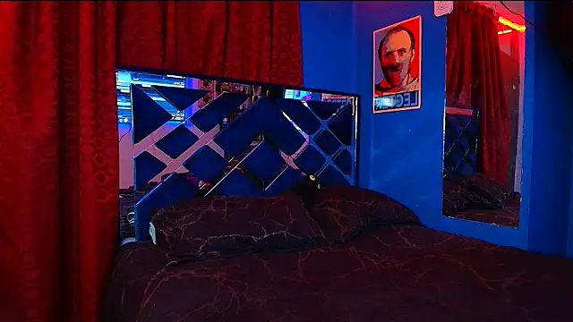 Luke Howland online show from 10-31-25, 01:57