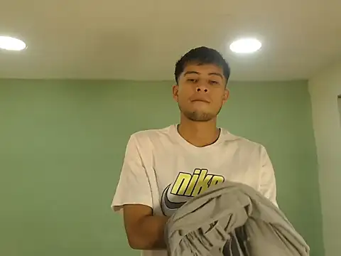 danielitopapuu online show from 12-18-25, 04:33