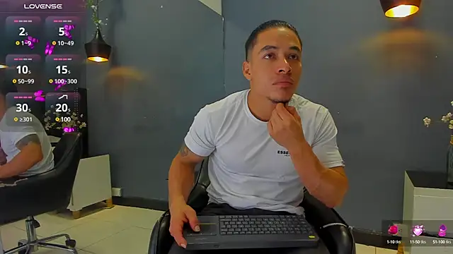 Snapshot of Bryson_Collins_ chatting on 02-28-25, 11:14 Bryson Collins online show from 02-28-25, 11:14