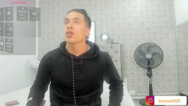 Snapshot of Bryson_Collins_ chatting on 10-13-25, 11:16 Bryson Collins online show from 10-13-25, 11:16