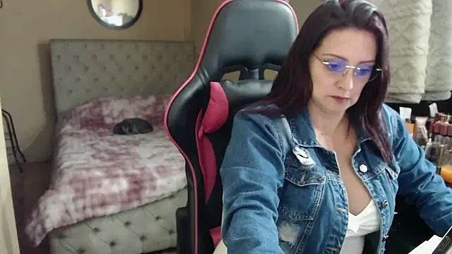 Snapshot of Carol_Scottt chatting on 06-04-26, 10:14 Carol Scottt online show from 06-04-26, 10:14