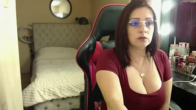 Carol Scottt online show from 02-10-26, 03:44