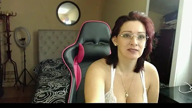 Carol Scottt online show from 03-03-25, 04:58