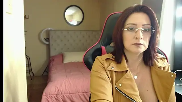 Carol Scottt online show from 09-12-25, 09:03