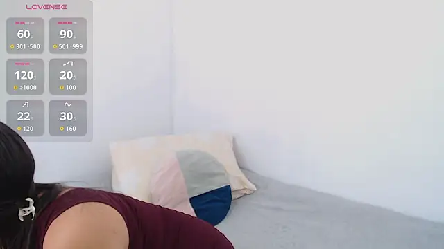 Snapshot of LiaDumond chatting on 07-17-26, 08:39 LiaDumond online show from 07-17-26, 08:39