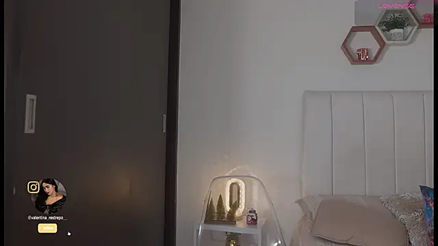 Madison evans1 online show from 11-26-25, 05:07