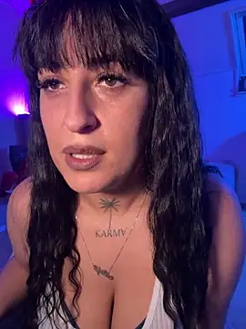 CarolaDrago online show from 11-04-25, 03:54