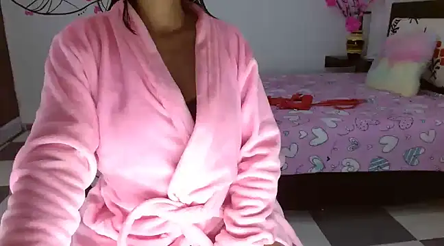 Snapshot of Mishka__ chatting on 02-23-25, 01:35 Mishka online show from 02-23-25, 01:35