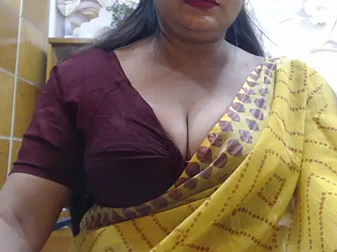 Snapshot of desi-maisa130 chatting on 06-25-26, 05:40 desi-maisa130 online show from 06-25-26, 05:40