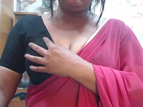 Snapshot of desi-maisa130 chatting on 07-03-26, 05:41 desi-maisa130 online show from 07-03-26, 05:41