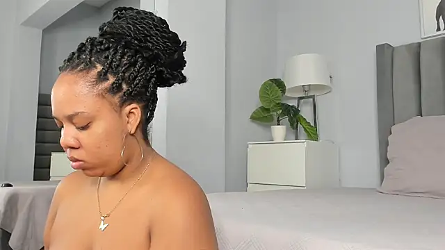 Yiseth 02 online show from 10-21-25, 11:42