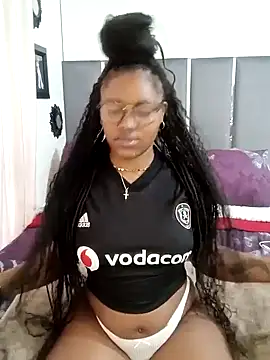 Snapshot of charmainexxx chatting on 09-24-25, 07:59 charmainexxx online show from 09-24-25, 07:59