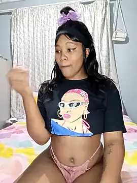 Snapshot of charmainexxx chatting on 02-13-25, 07:21 charmainexxx online show from 02-13-25, 07:21