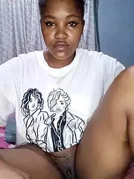 Snapshot of charmainexxx chatting on 01-31-25, 10:42 charmainexxx online show from 01-31-25, 10:42