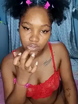 Snapshot of charmainexxx chatting on 02-04-25, 08:28 charmainexxx online show from 02-04-25, 08:28