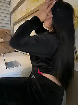 sarasoto 1 online show from 03-28-26, 02:12