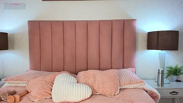 celine golden1 online show from 11-11-25, 10:58