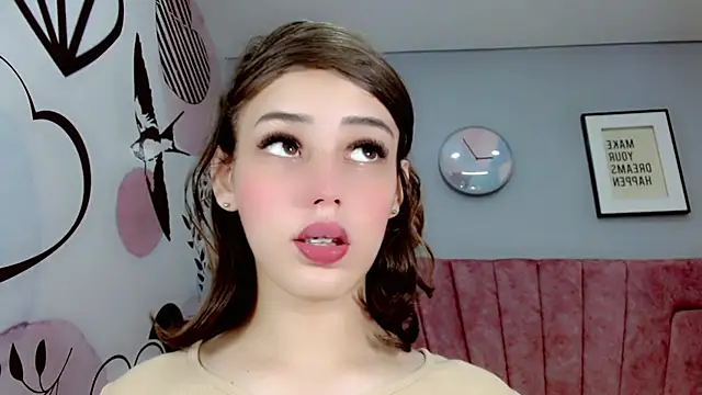 Snapshot of ValeriaAguilar chatting on 01-10-25, 02:23 ValeriaAguilar online show from 01-10-25, 02:23
