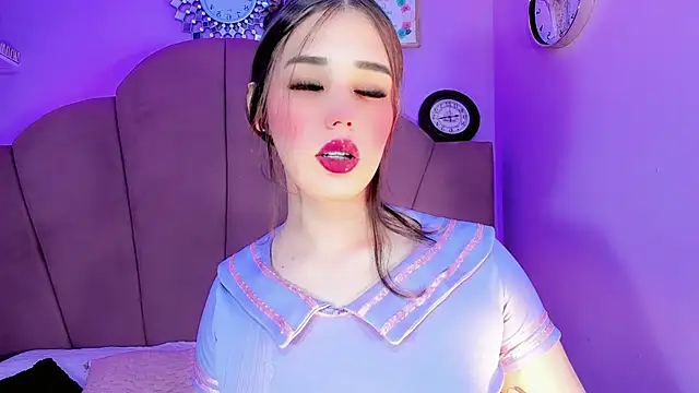 ValeriaAguilar online show from 11-07-25, 09:41