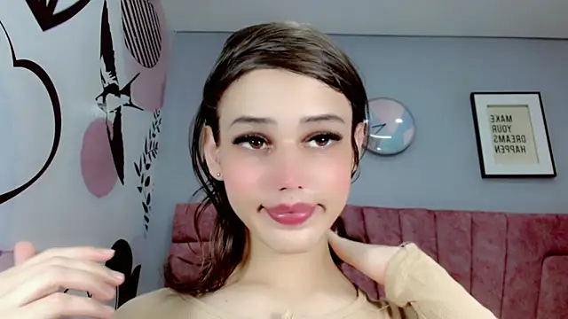 Snapshot of ValeriaAguilar chatting on 02-19-25, 08:41 ValeriaAguilar online show from 02-19-25, 08:41
