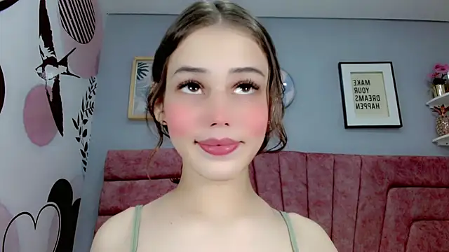 Snapshot of ValeriaAguilar chatting on 03-22-25, 04:15 ValeriaAguilar online show from 03-22-25, 04:15