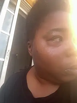 JCCaramelbarbie1 online show from 05-15-26, 01:31