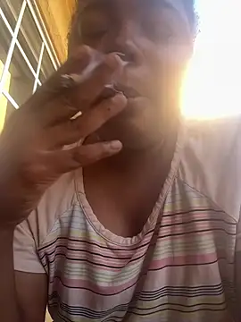 JCCaramelbarbie1 online show from 05-17-26, 12:49