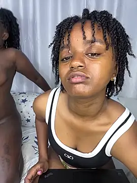 Doublefreaks online show from 10-31-25, 01:46