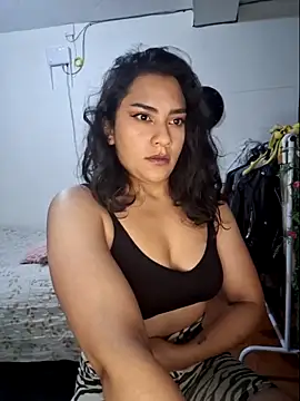 Snapshot of Thaliacooper_ chatting on 02-01-25, 11:37 Thaliacooper online show from 02-01-25, 11:37