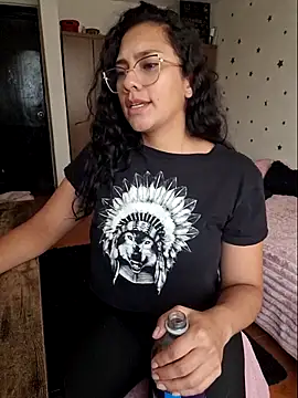 Thaliacooper  online show from 02-06-26, 05:20