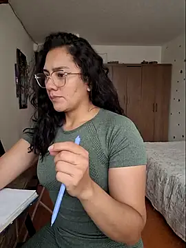 Thaliacooper  online show from 10-29-25, 05:34